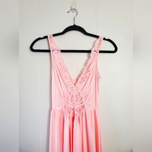 Vintage Olga "Bodysilk" Nightgown in Rose Pink sz M